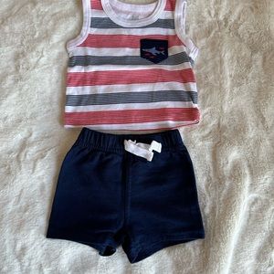 Carter’s 2 piece set